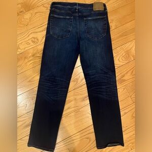 American Eagle Men’s original straight air flex Jean